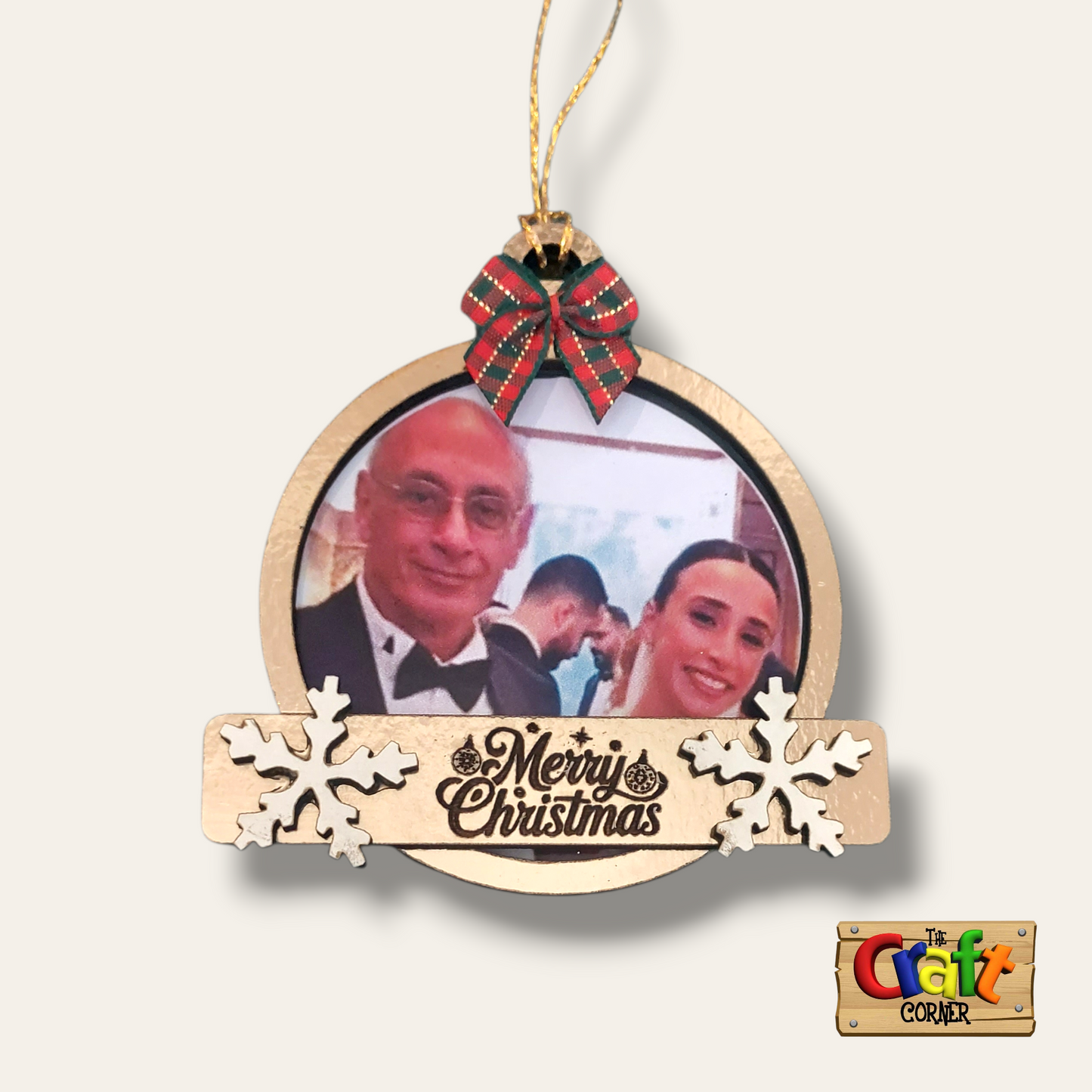 Ornament: Personalized Picture frame with snowflakes