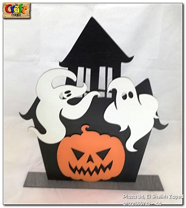 Halloween wooden table decor 2