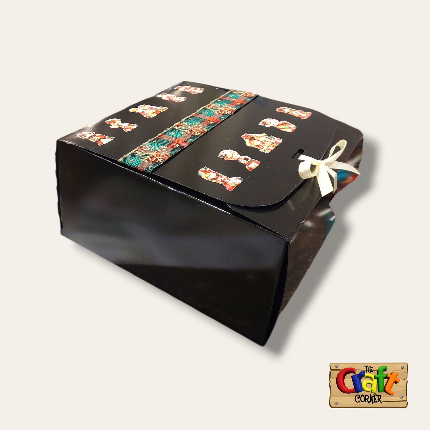 Christmas gift box (black gingerbread cookies)