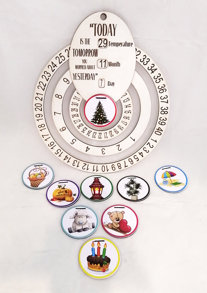 Rotating wooden calendar