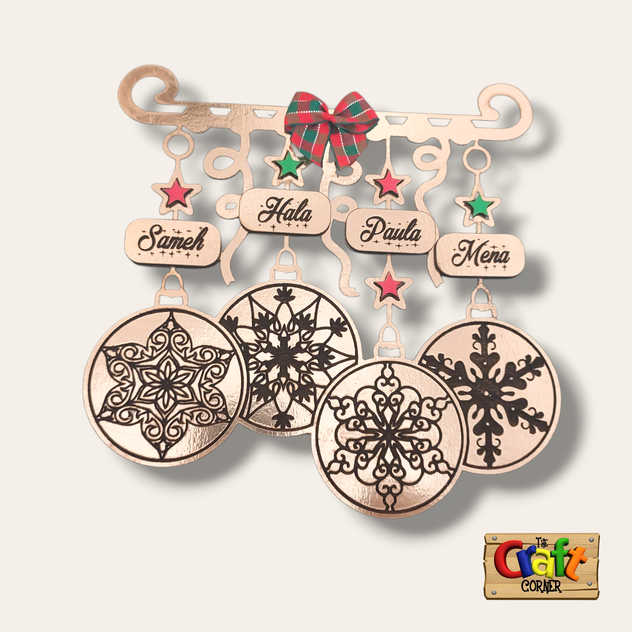 Ornament/wall decor: Family personalized Christmas golden ornament