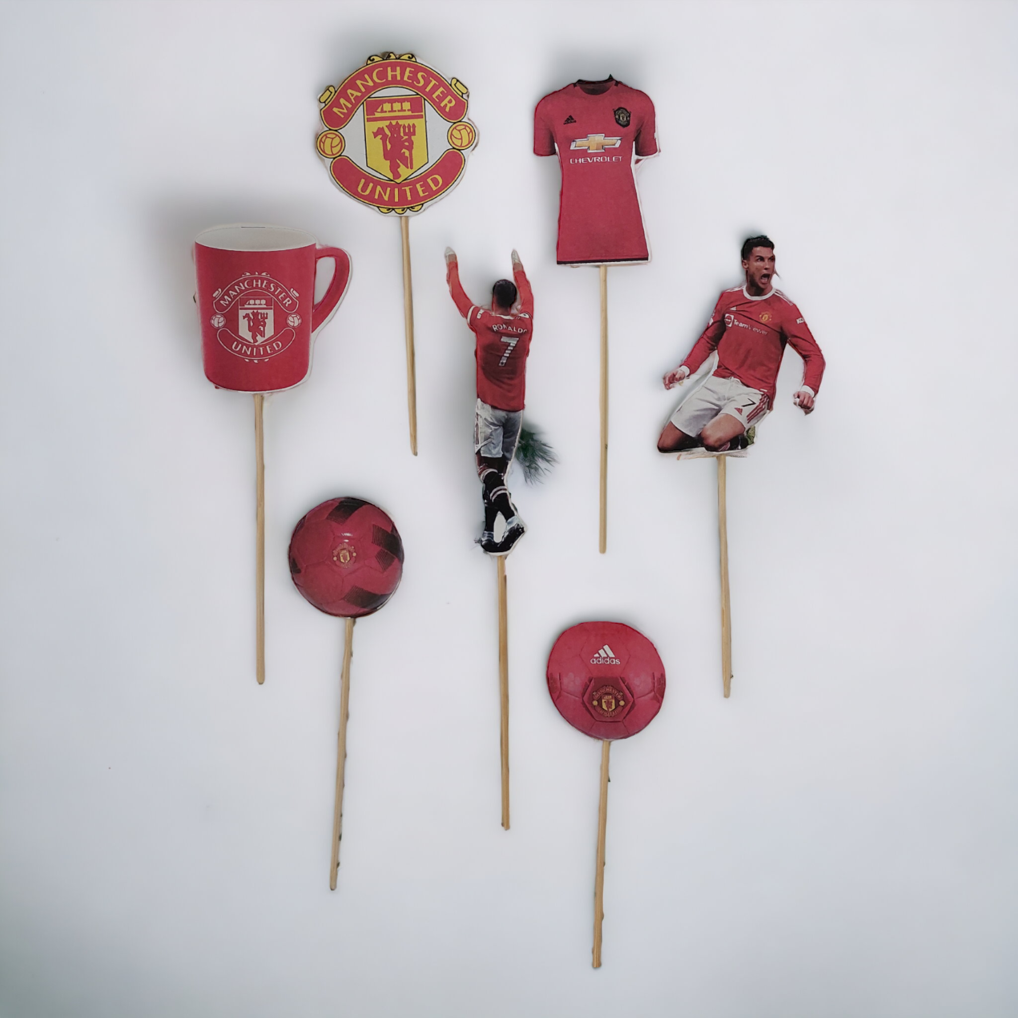 Cupcake toppers (cutout cardboard) "Ronaldo"