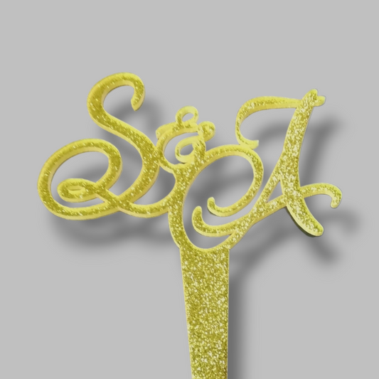 Glittery acrylic topper (gold) "Initials"