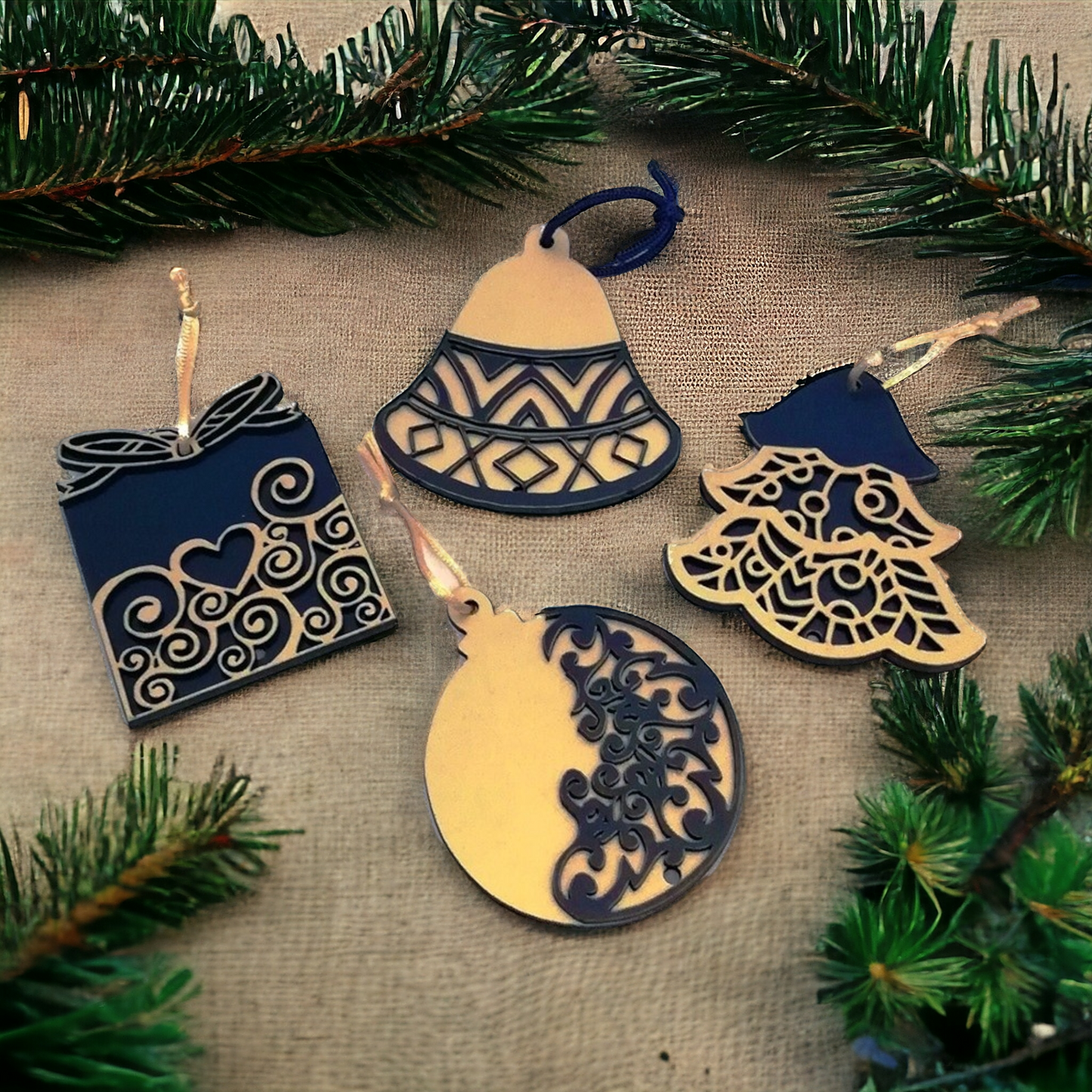 Wooden layered Christmas ornament (set of 4)