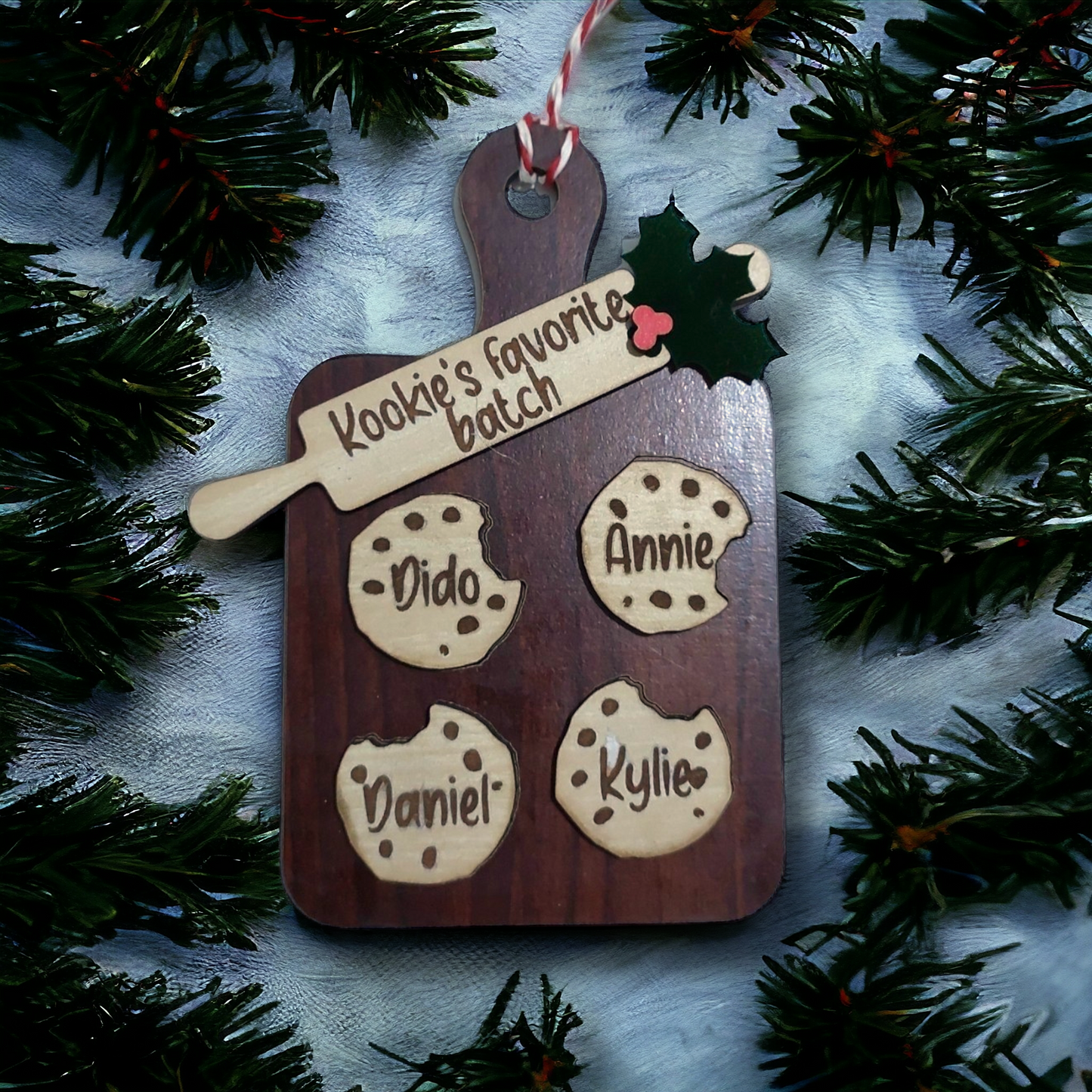 Ornament/wall decor: Family personalized Chopping board