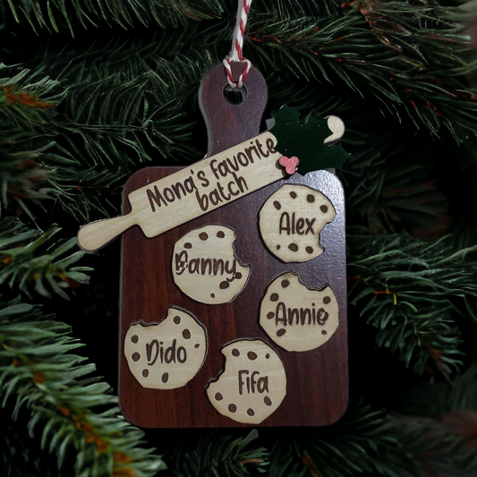 Ornament/wall decor: Family personalized Chopping board