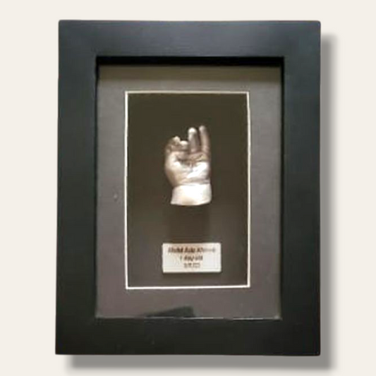 Baby cast frame Package 1