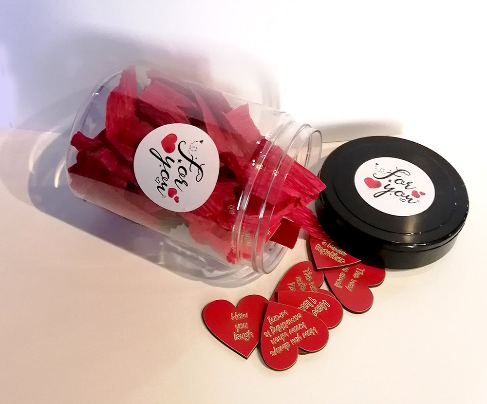 Valentine wooden hearts message plastic jar (red hearts)