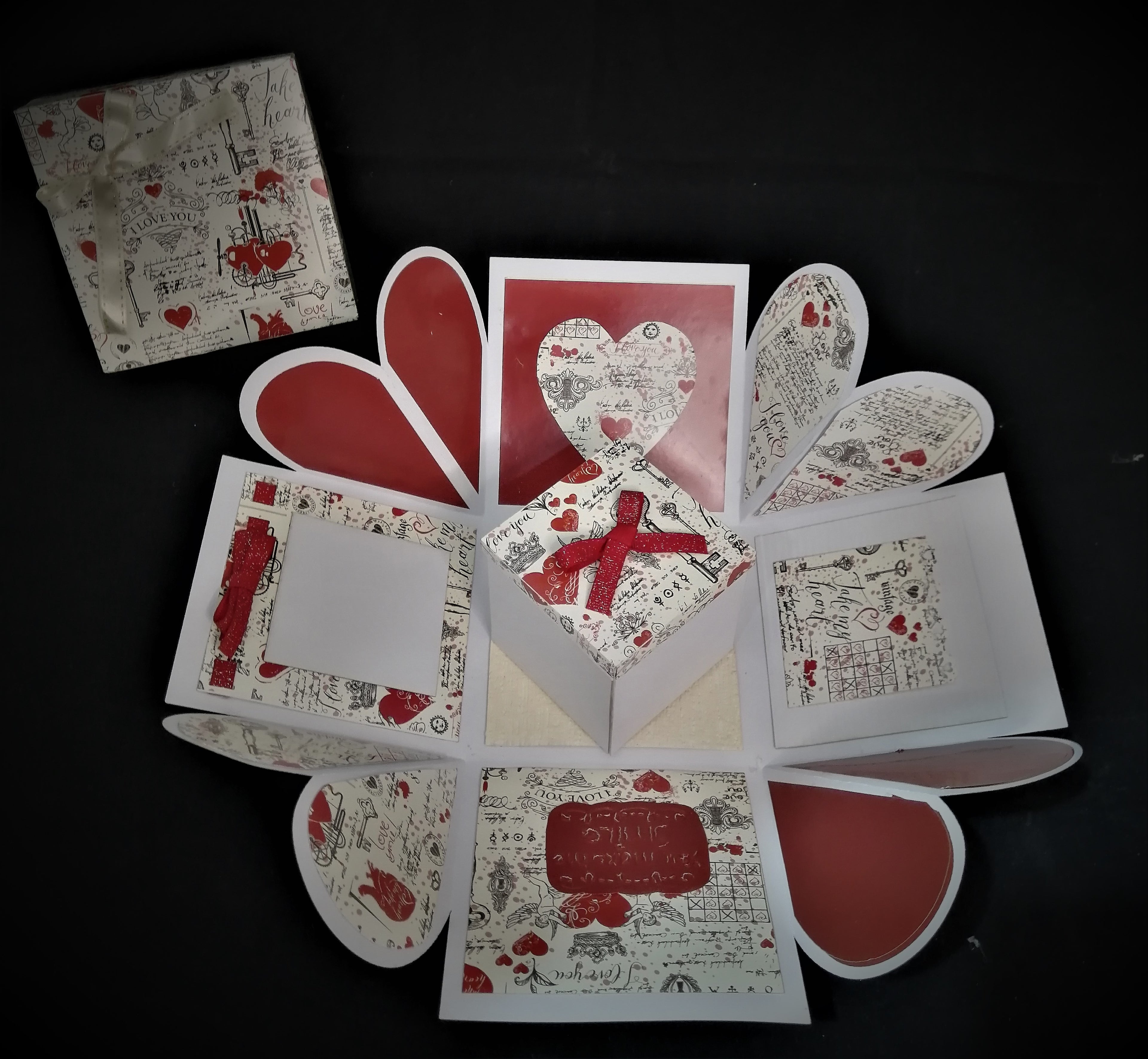 Explosion box (vintage)